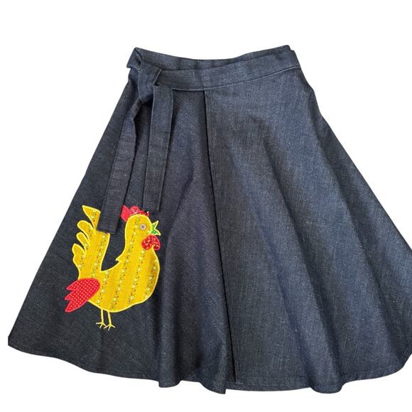 Vintage Denim Wrap Skirt XS – Adorable Chicken Appliqué – Great Condition - Picture 1 of 5